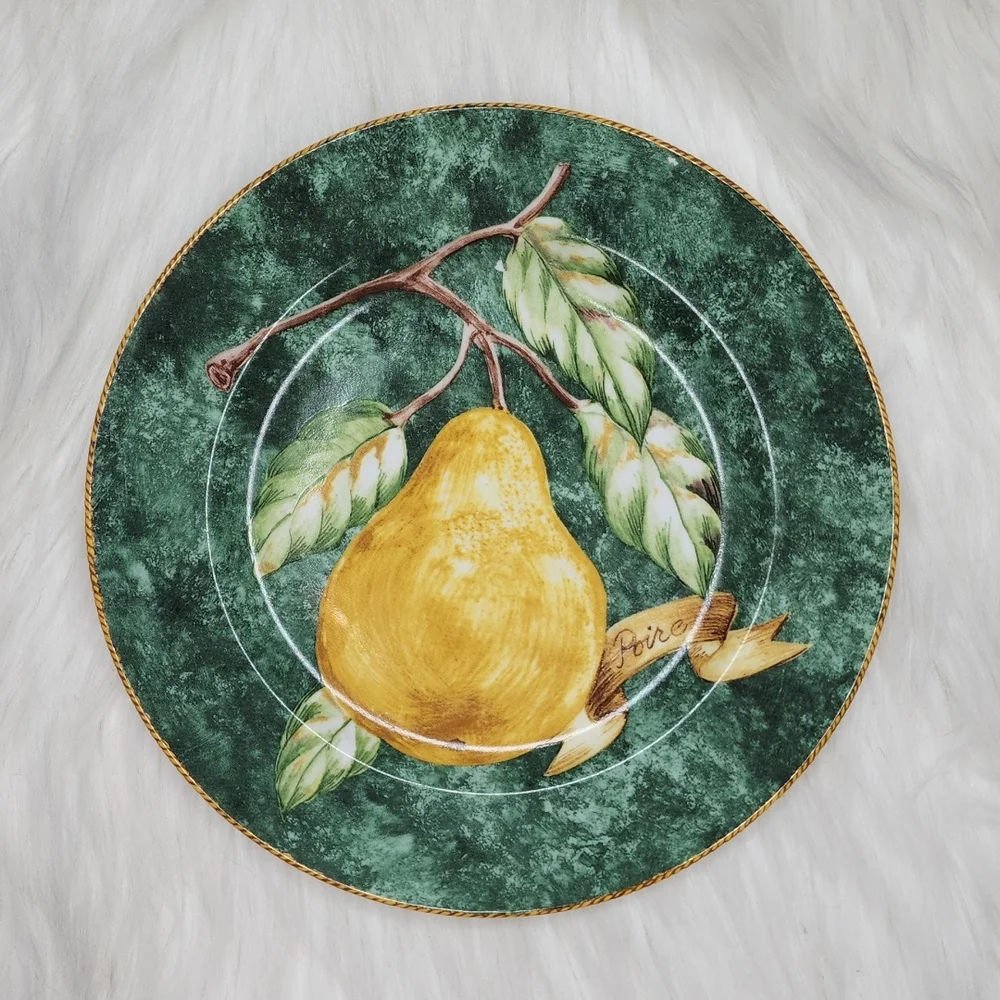 Vintage American Atelier Lattice Fruit plates (5031) produced in 1990